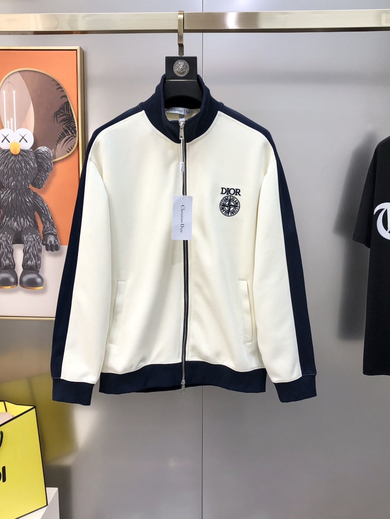 chr1st1an D10r outwear